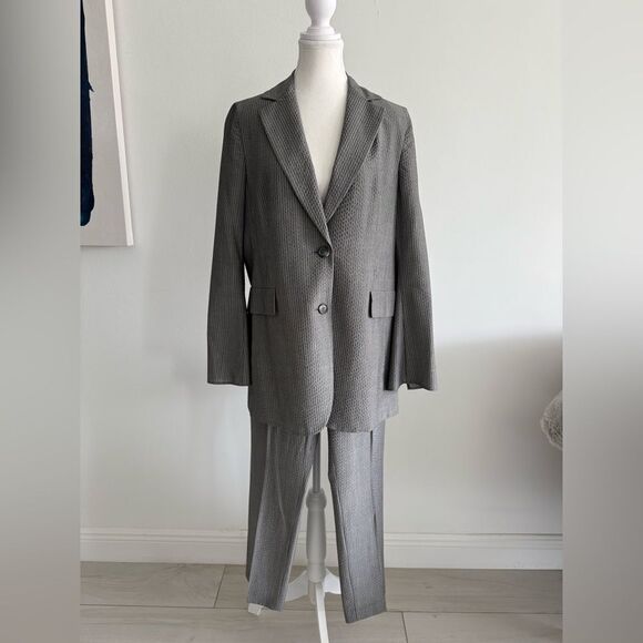 Akris Pants - AKRIS Classic Gray striped Women’s Suit